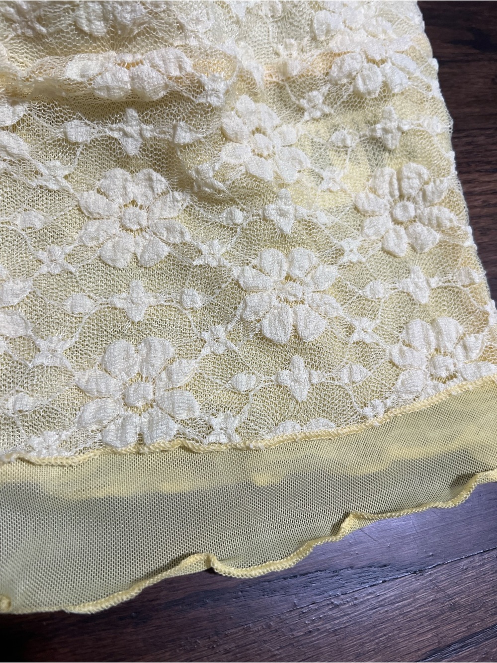NEW Urban Floral Lace Tube Top Yellow L - Picture 7 of 9